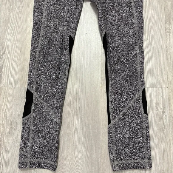 Lululemon Pace Rival Crop size 2 - Picture 7 of 13